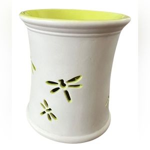 Scentsy Damsel Plug In Wax Warmer Nightlight White Green Dragonflies